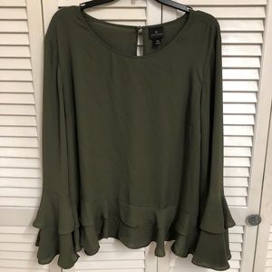 Bell sleeve blouse